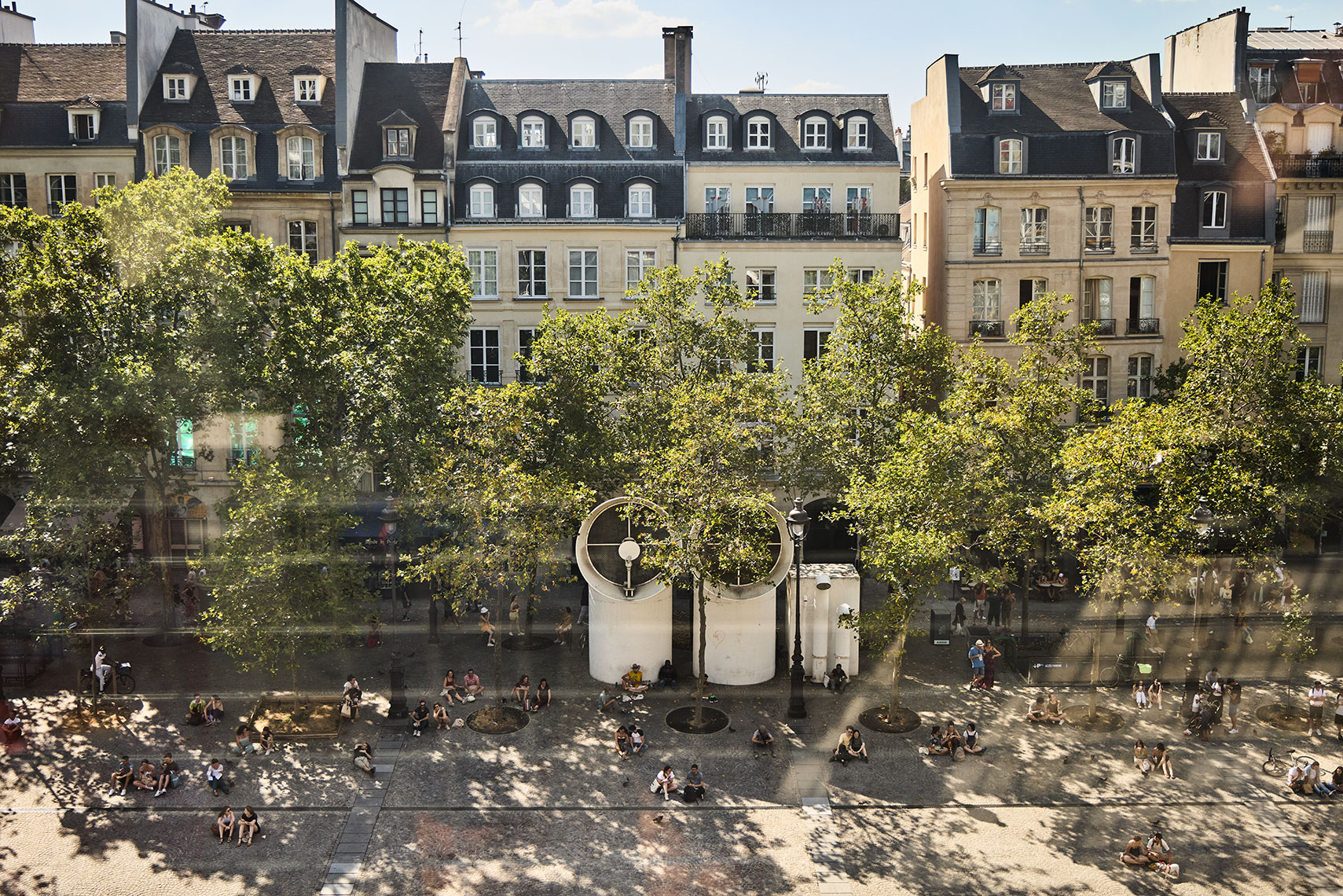 JH_Paris_20_71422_0443